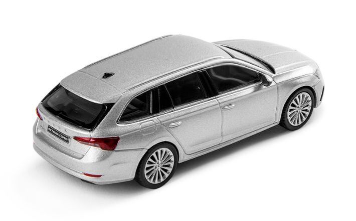 Škoda OCTAVIA IV Combi Modellfahrzeug 1:43, brilliantsilber