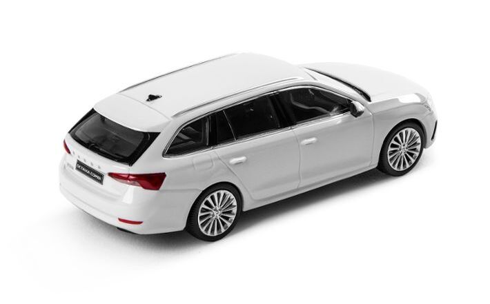 Škoda Octavia Kombi Modellfahrzeug 1:43, weiß