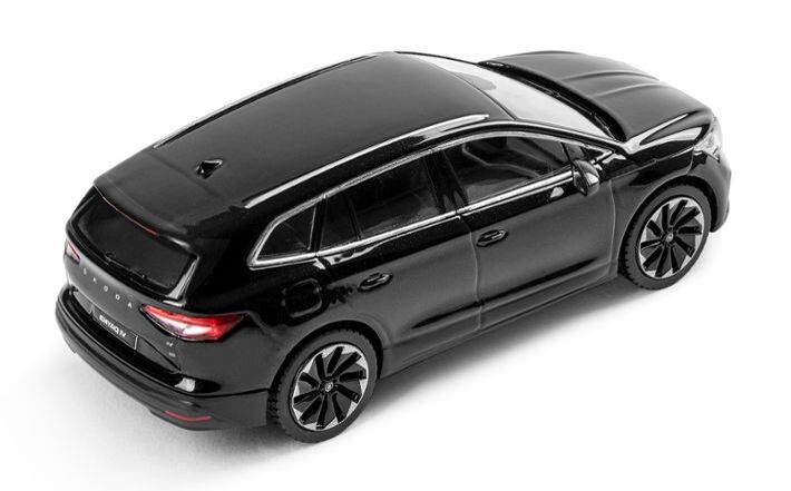 Škoda ENYAQ iV Modellfahrzeug 1:43, magic schwarz
