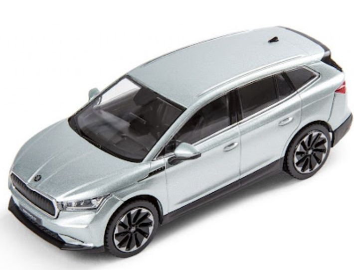 Škoda ENYAQ iV Modellfahrzeug 1:43, arctic silber
