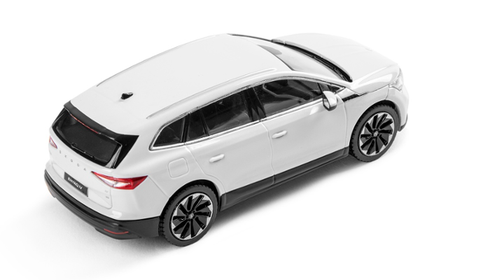 Škoda ENYAQ iV Modellfahrzeug 1:43, mondweiß 