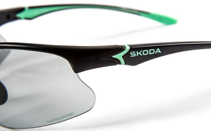 Škoda Selbsttönende Fahrrad-Sonnenbrille, schwarz/electric green