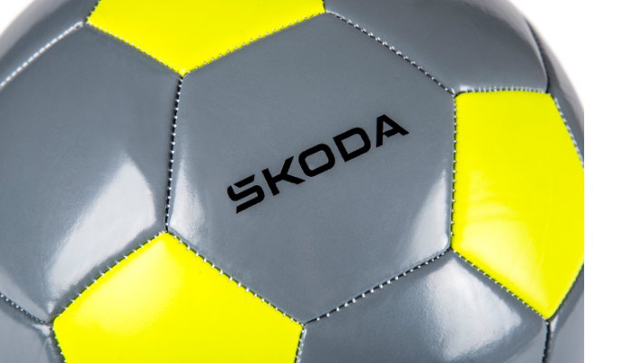 Škoda Kinderfußball, grau/mambagrün