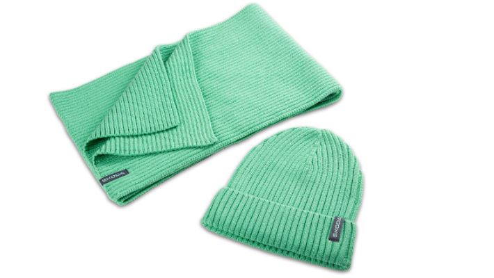 Škoda Mütze und Schal, gestrickt, electric green