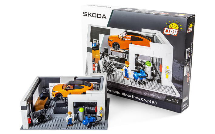 Škoda Servicestation inkl. Enyaq Coupé RS-Baukasten für Kinder
