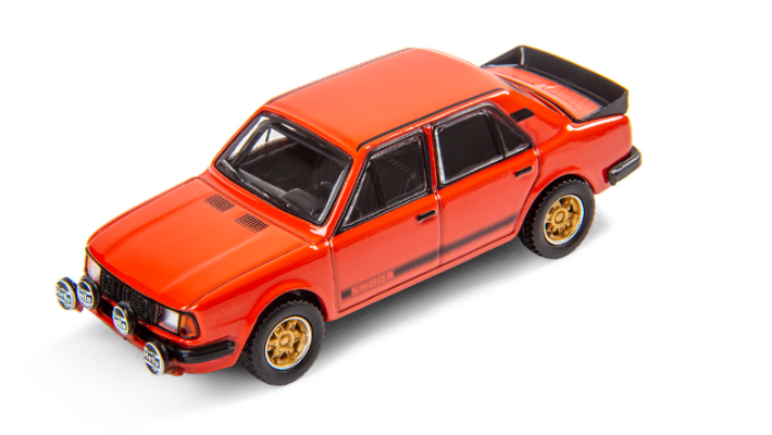 Škoda 130 LR Rallye-Modellfahrzeug Sammlerset, 1:64