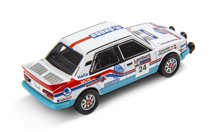 Škoda 130 LR Rallye-Modellfahrzeug Sammlerset, 1:64