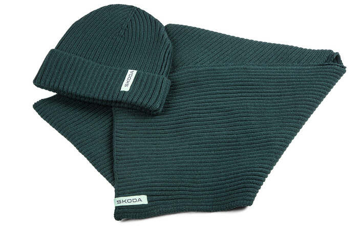 Škoda Mütze und Schal, gestrickt, emerald green